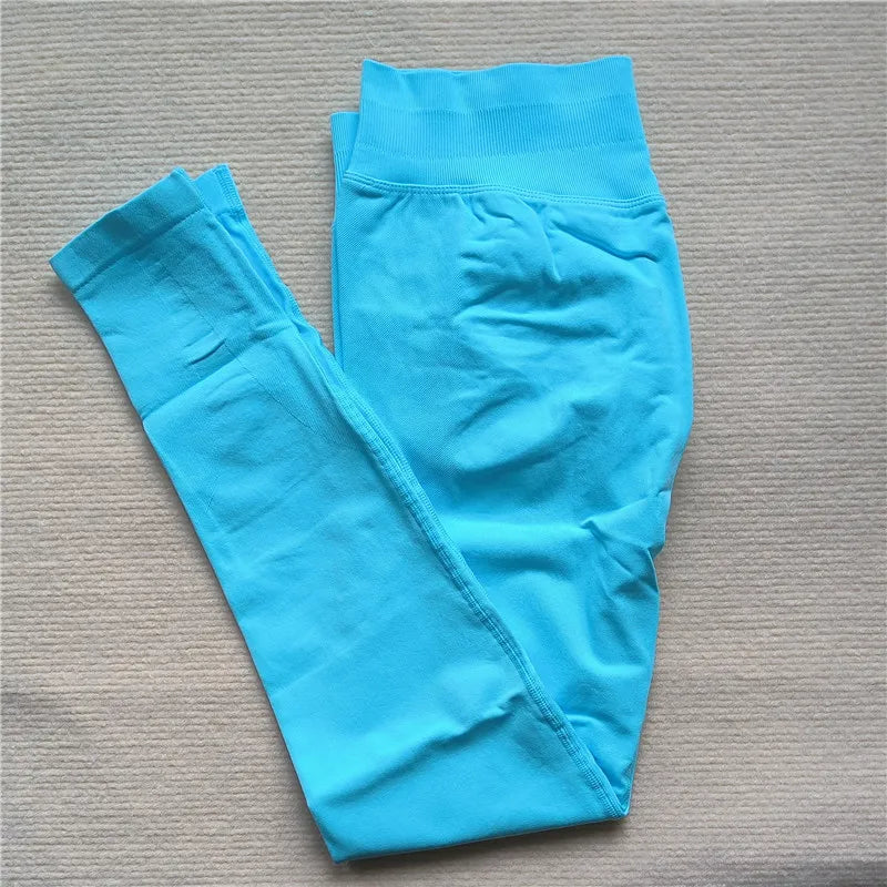 Curvy Comfort Seamless Leggings™